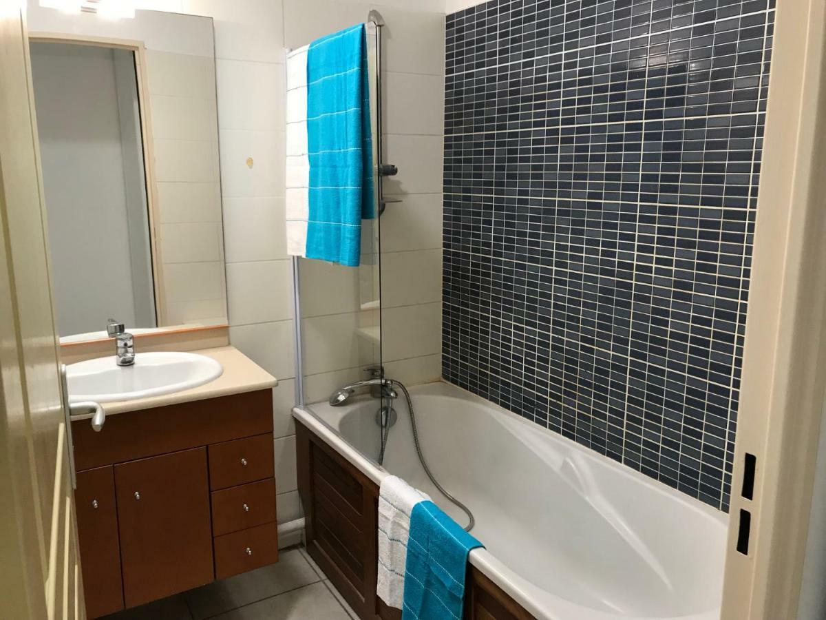 Meuble Homard Avec Jacuzzi Et Vue Mer Saint-Gilles-les Bains Bagian luar foto